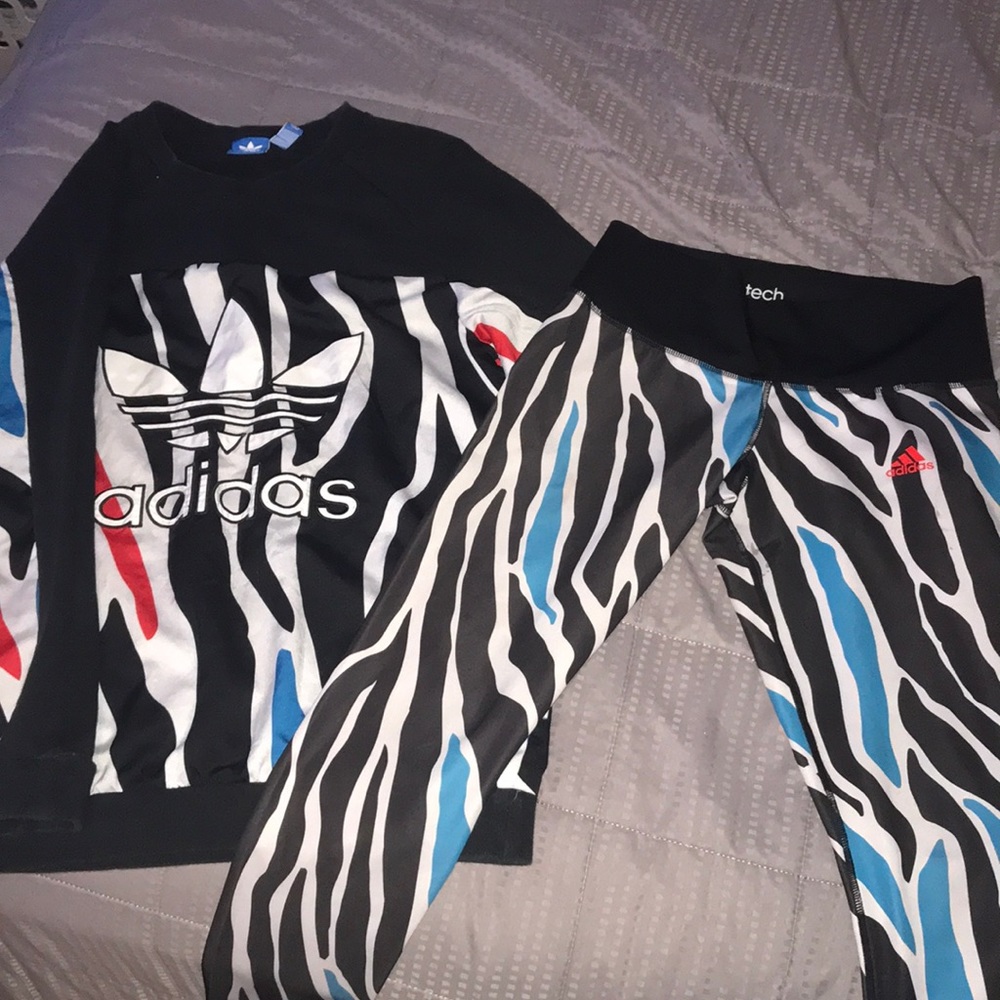 Zebra💙❤️🖤 Adidas Jogging suit